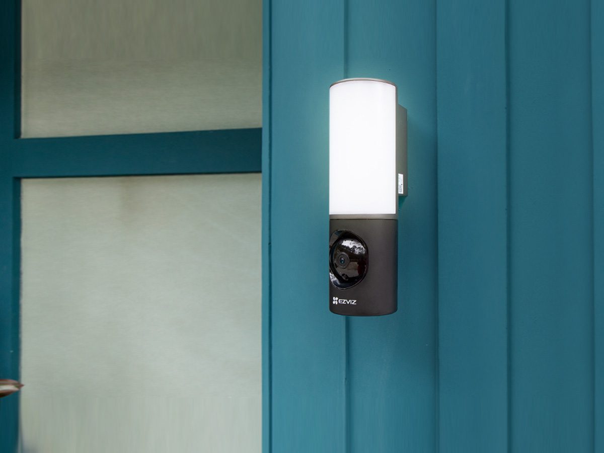 Ezviz CS-LC3 - 2K Floodlight Weatherproof Security Camera 1 LC3C 1